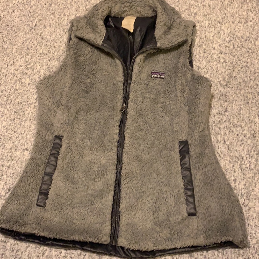 Patagonia Fuzzy Reversible Vest - Picture 1 of 7